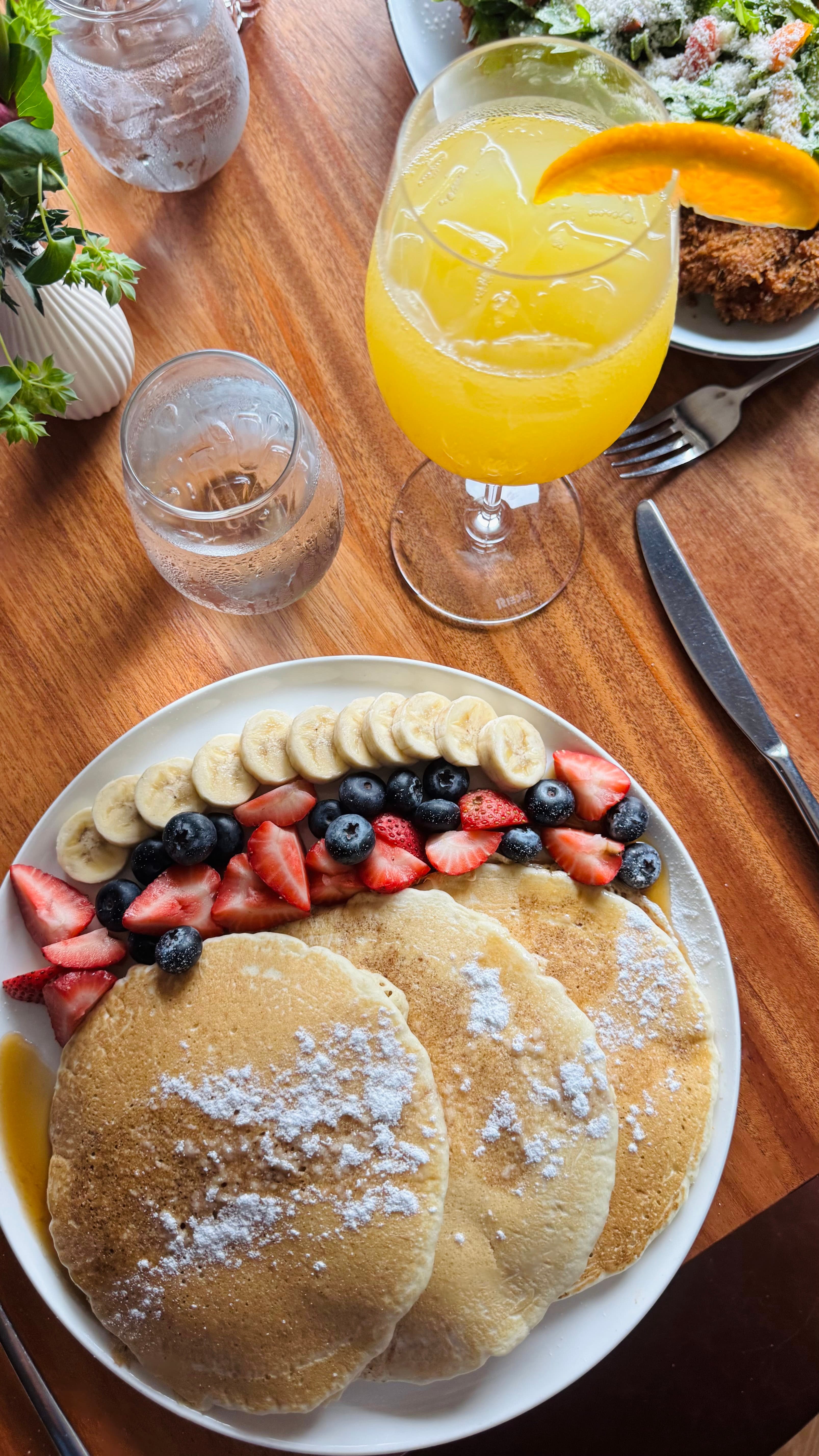 Buttermilk pancakes with market fruit